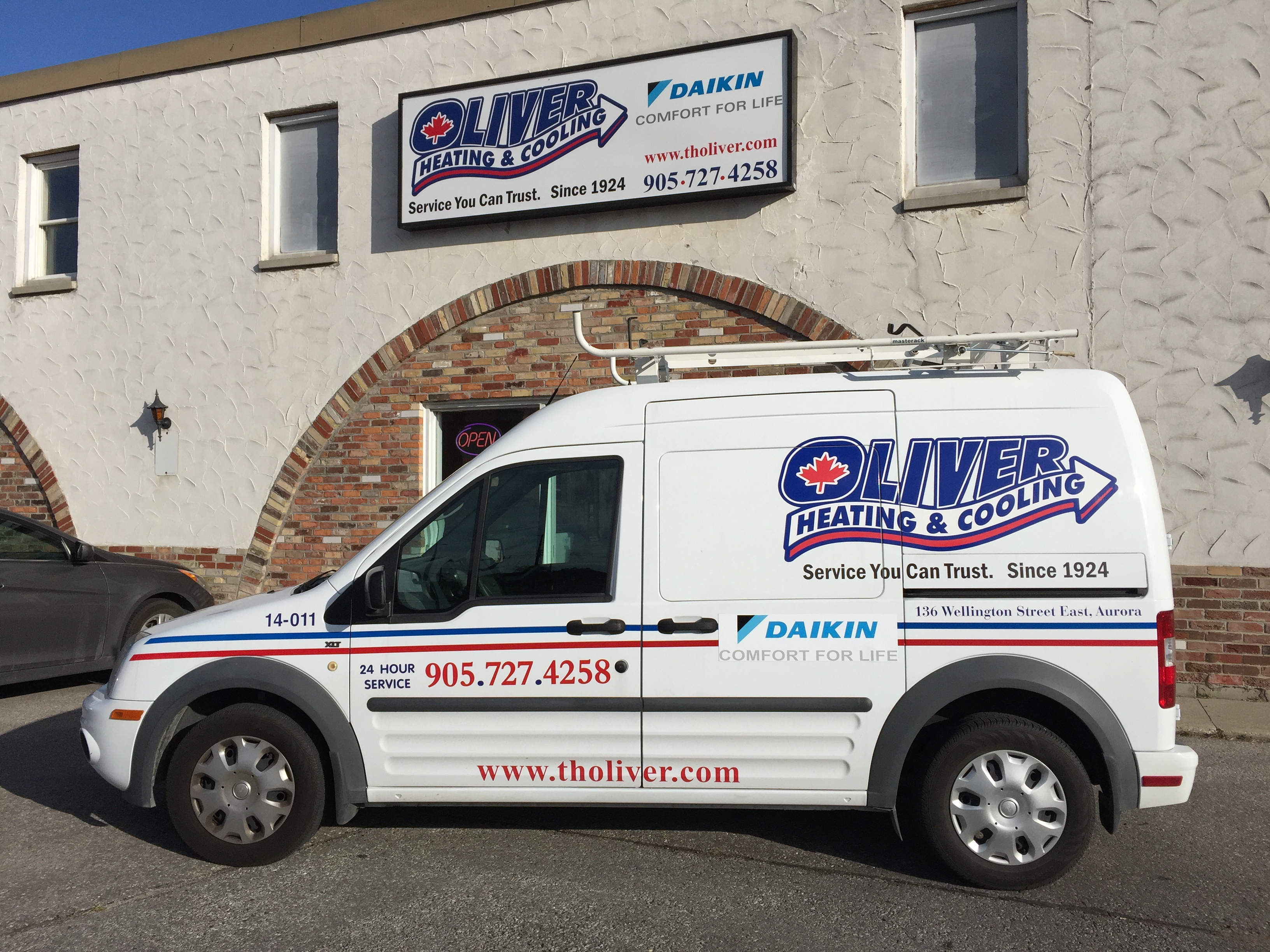 Oliver Heating & Cooling's logo