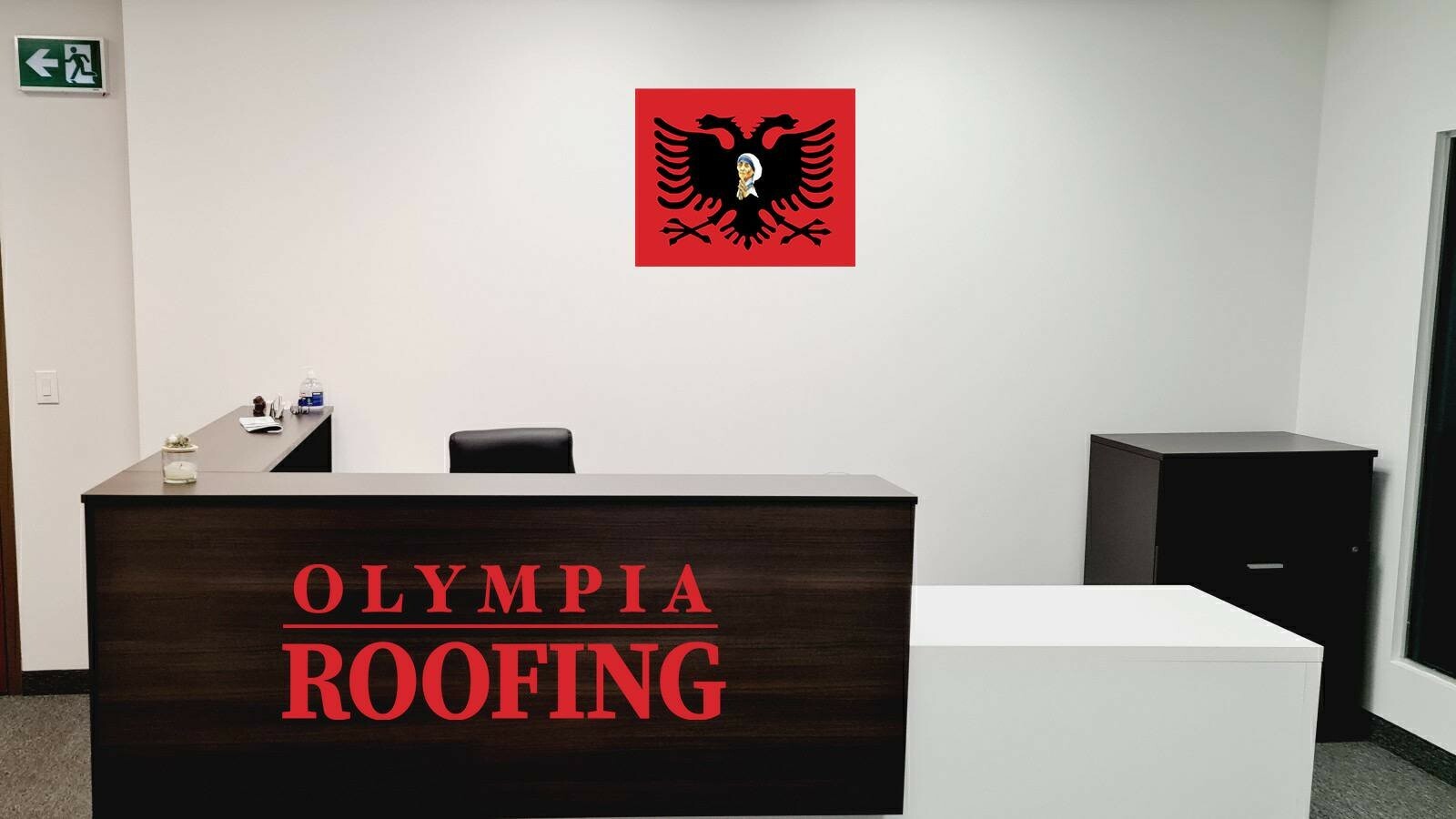 Olympia Roofing Inc's logo