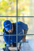 GlassMate Window Cleaning's logo